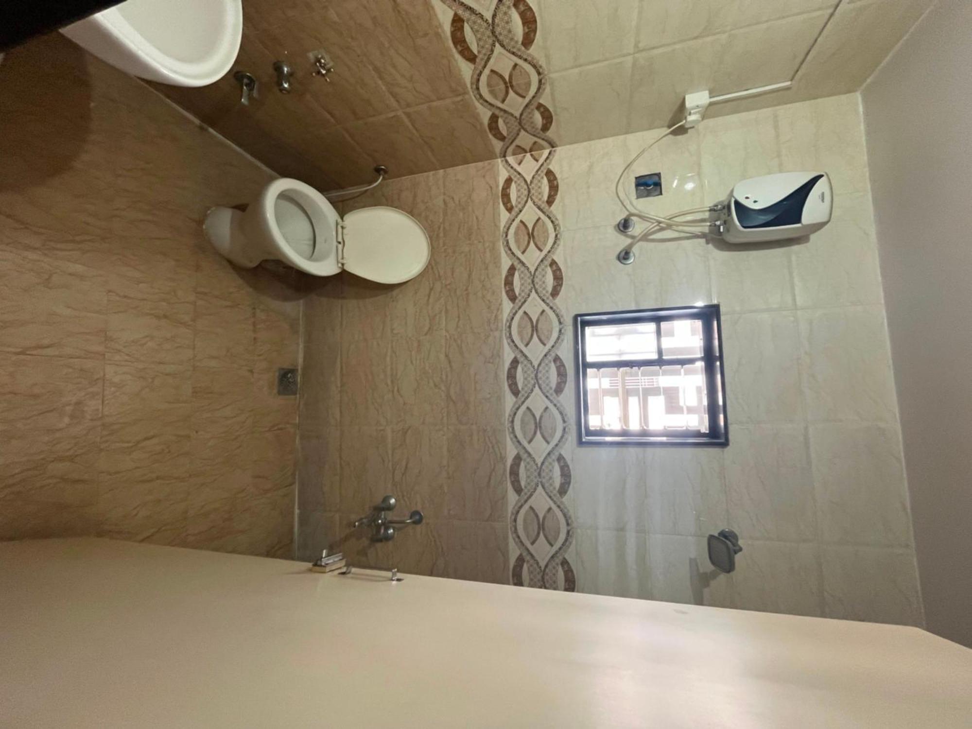 Oyo Hotel Rio Inn Ānand Εξωτερικό φωτογραφία