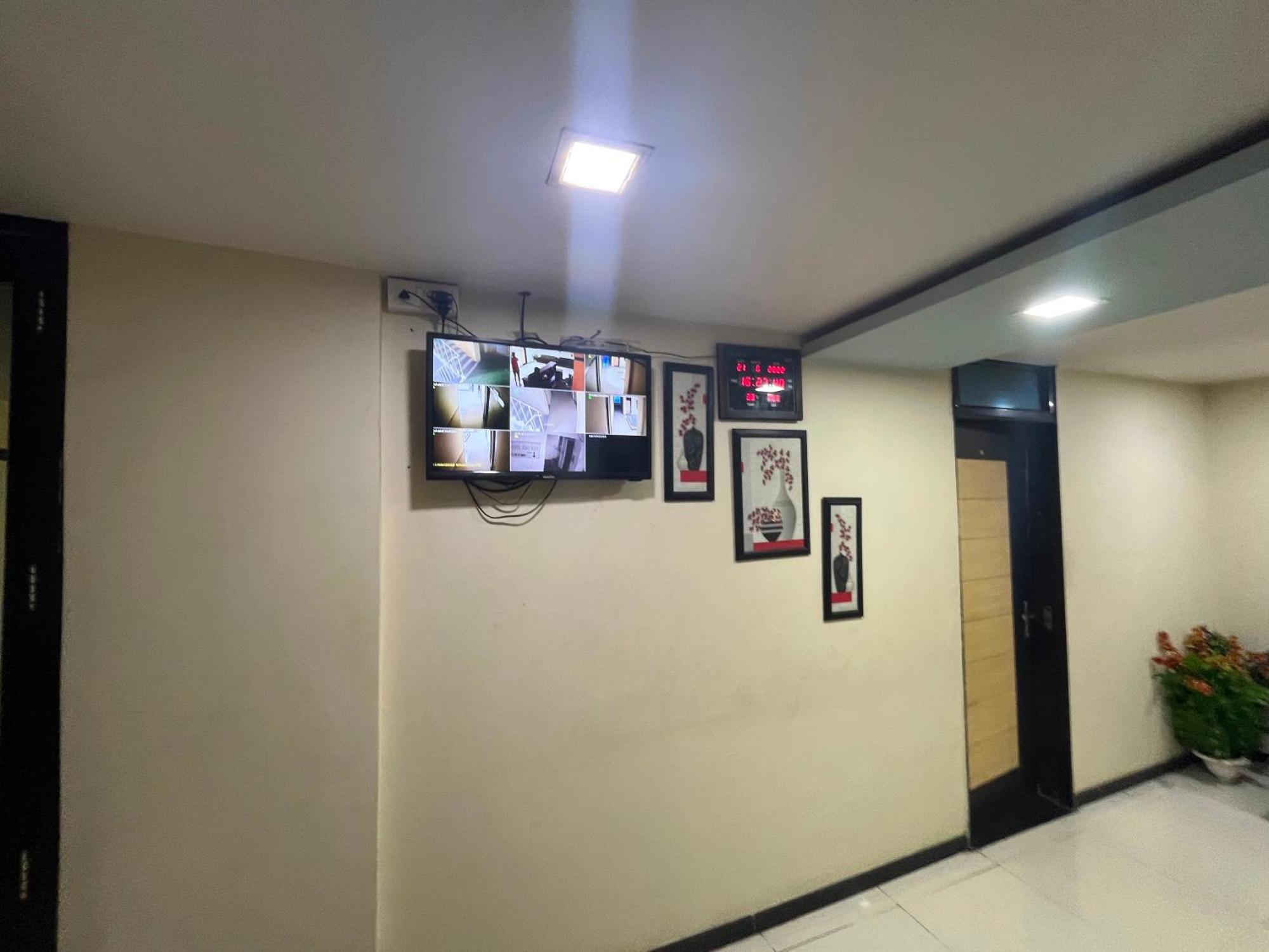 Oyo Hotel Rio Inn Ānand Εξωτερικό φωτογραφία